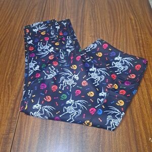 Colorful Skeleton and Skull Print Capris